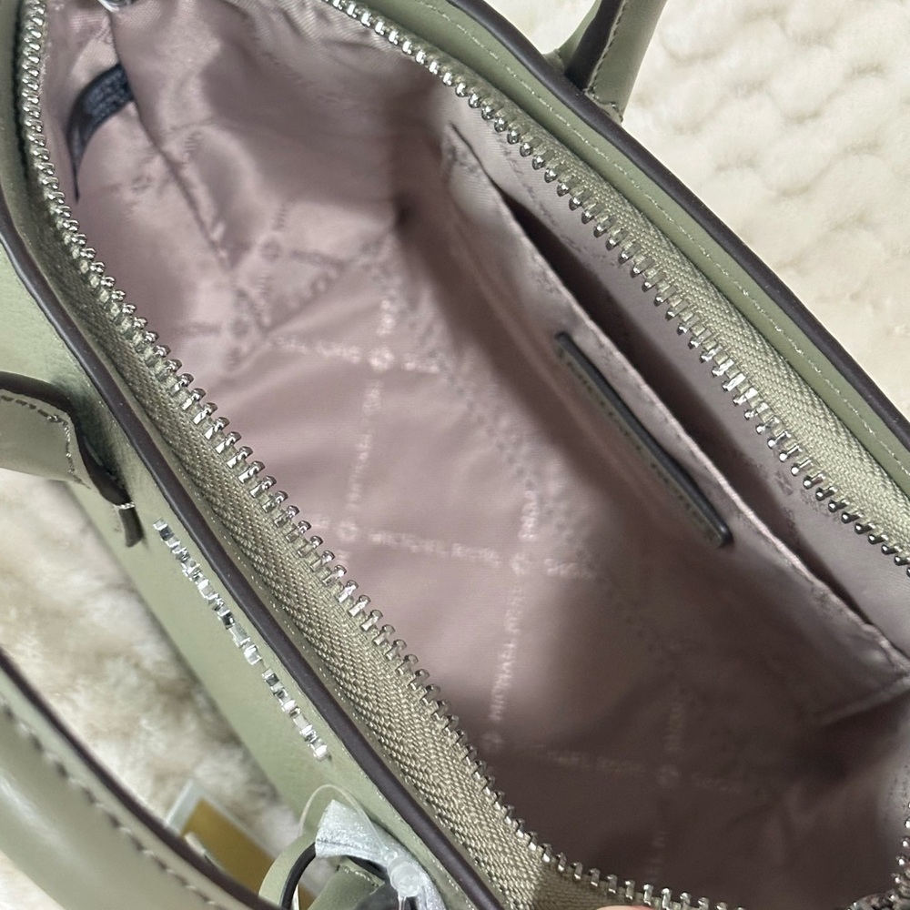 New with tags Michael Kors Avril Extra-Small Leather Satchel light green thyme - Picture 5 of 7